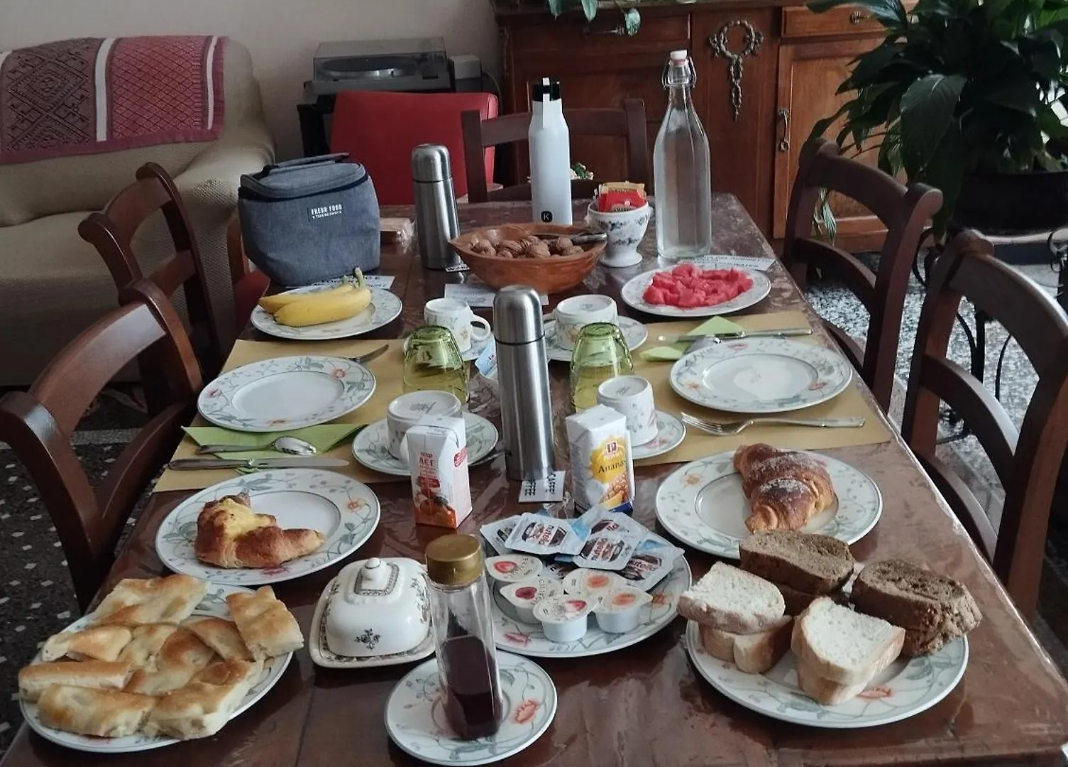 A Due Passi Dal Centro Bed & Breakfast Cenova İtalya