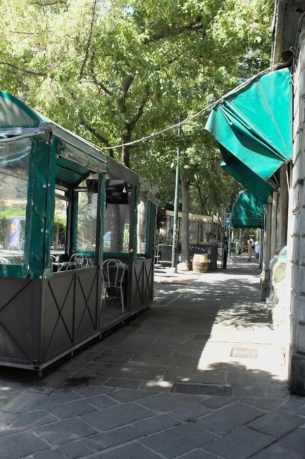 Bed and Breakfast A Due Passi Dal Centro Генуя Отель типа 
